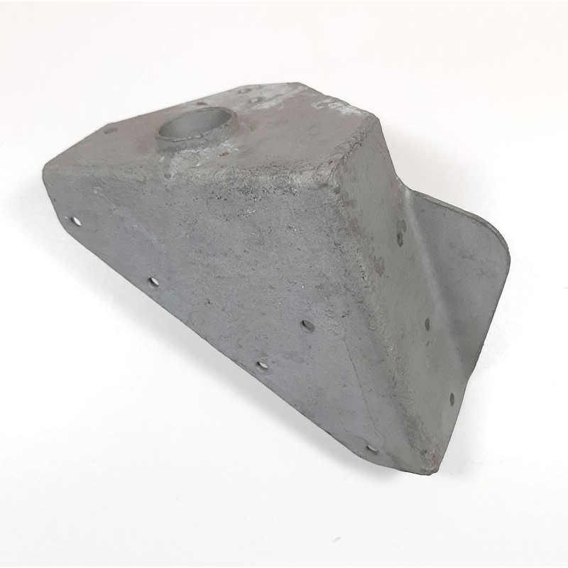 Hood socket front corner RH