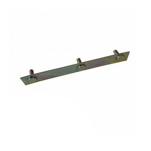 Bolt plate wing to radiator panel