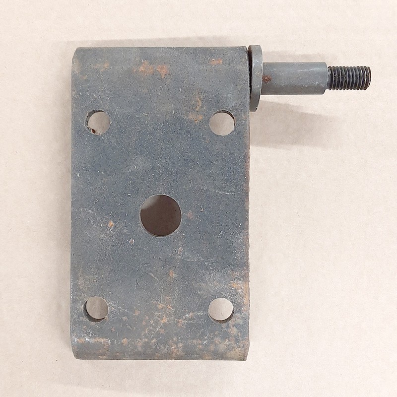 Bottom plate for rear spring - RHS