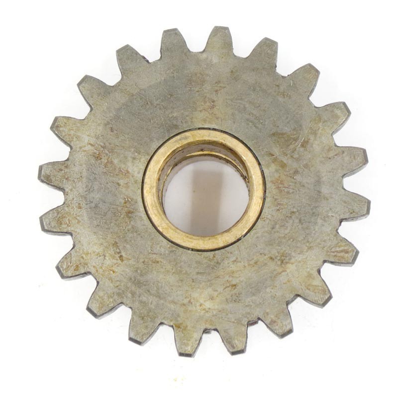 Reverse gear cluster