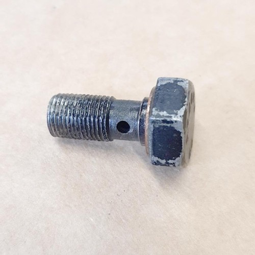 Banjo bolt 2.25L cylinder head - used