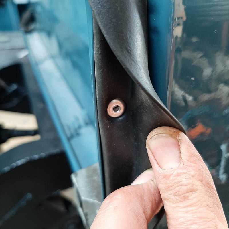 Set 2 second row door seals - Series Forever solution