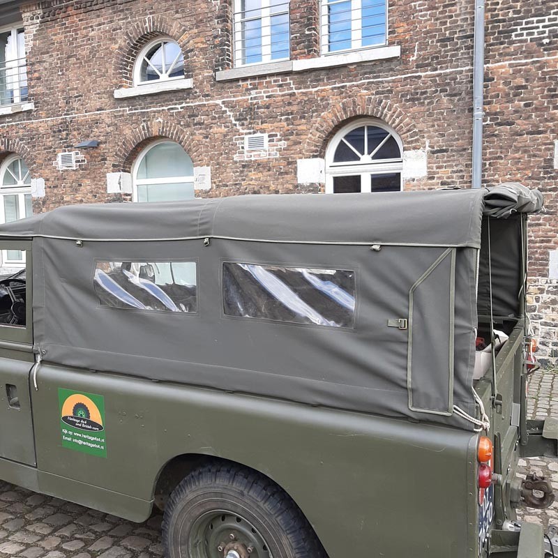 109" full canvas - with side windows