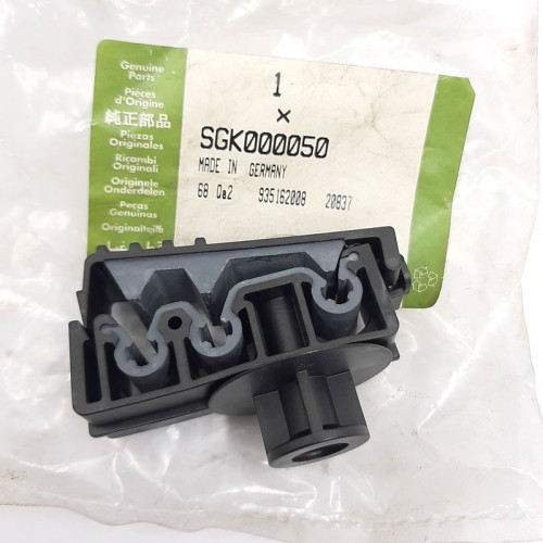 Brake clip - RH - L322