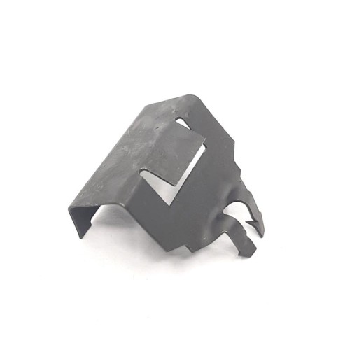 Retainer clip front door glass