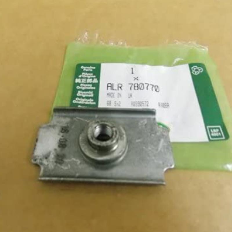 Reinforcement upper rear strut mounting