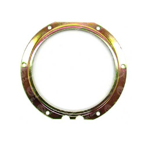 Retainer swivel pin housing