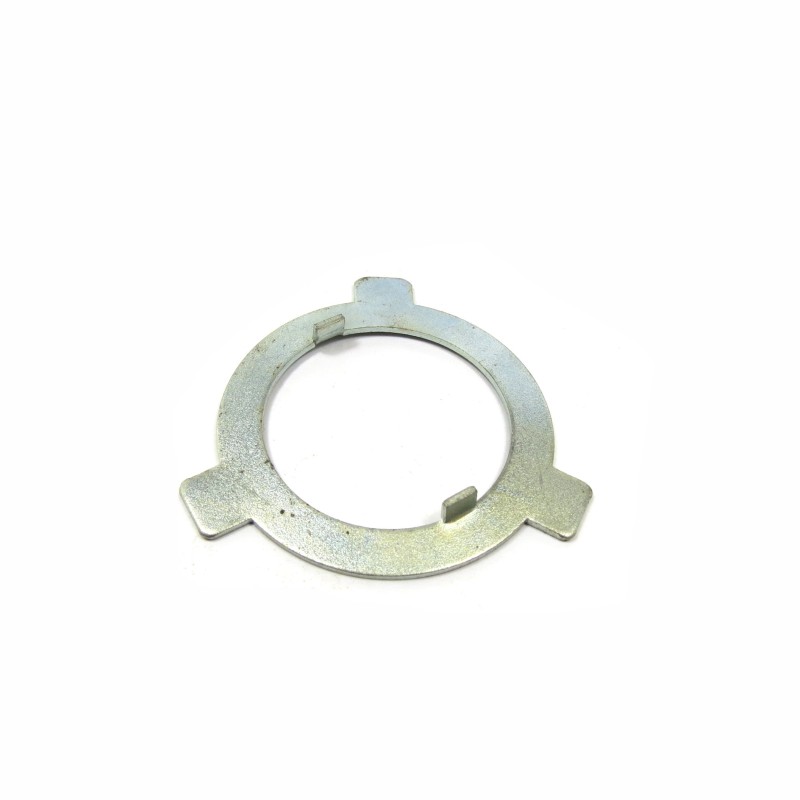 Pinion bearing retainer lock tab