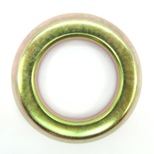 Crankshaft oil flinger