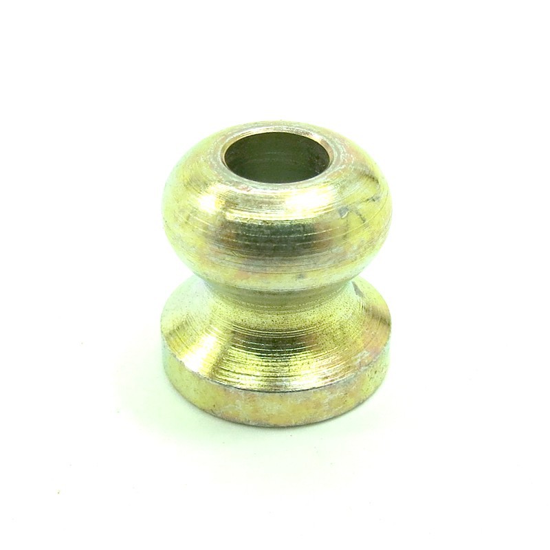 Seat strap retainer stud