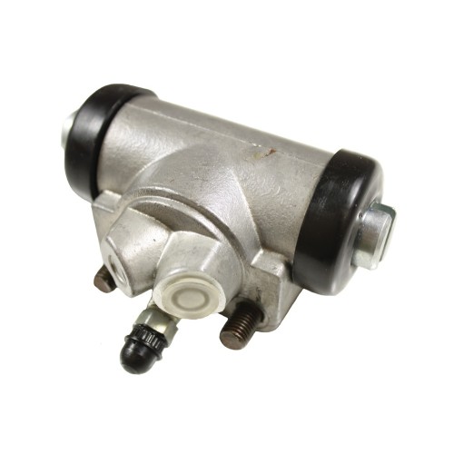 Wheel cylinder LH rear